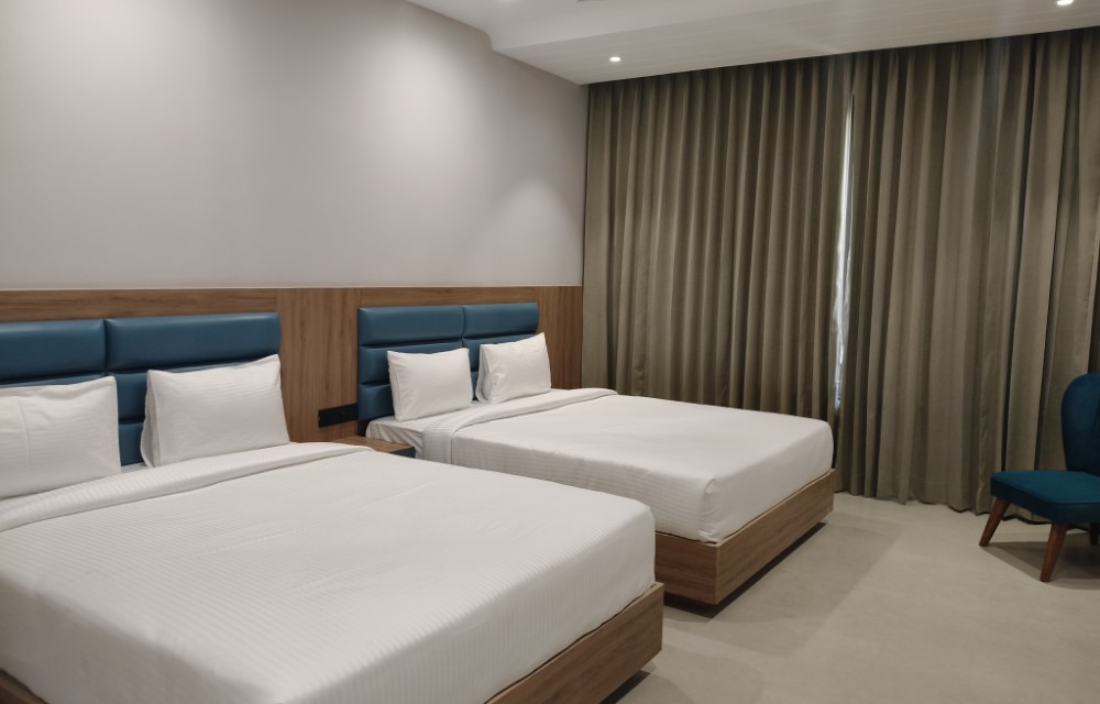 HOTEL LEISURE