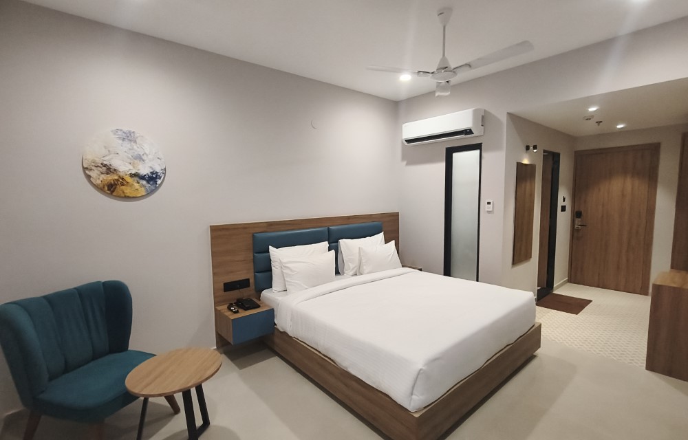 HOTEL LEISURE